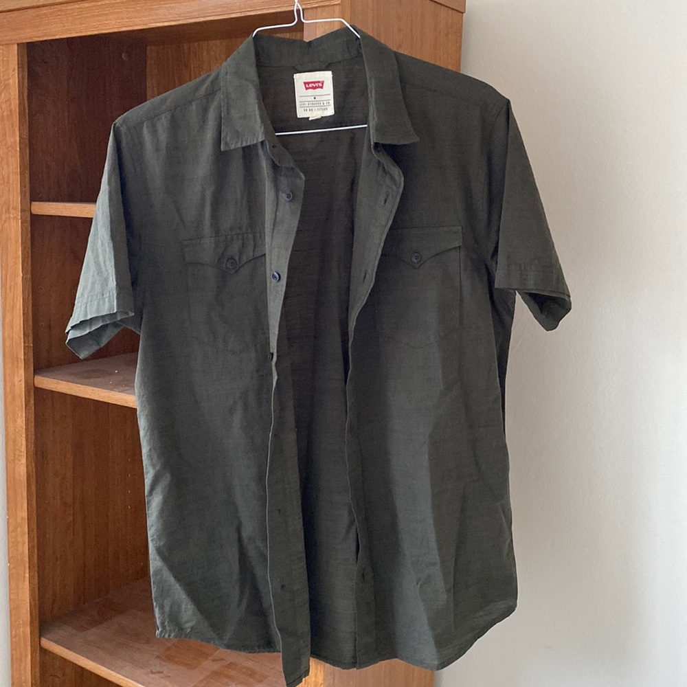 Levi’s button down
